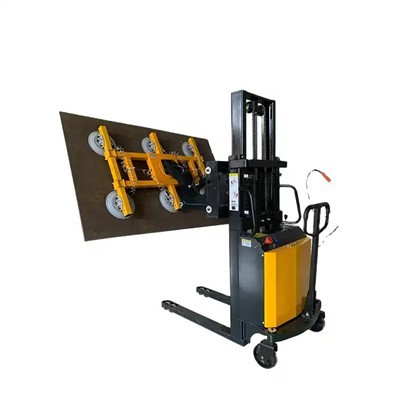 Poloelektrický sací vozík